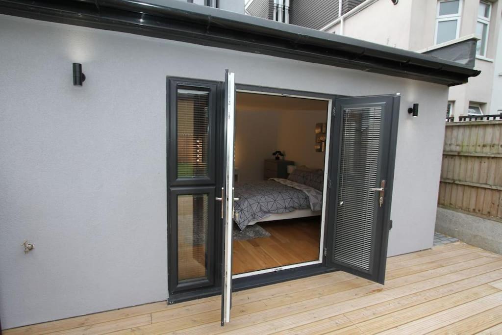 Lovely One Bed Apartment-Near All Transport-Village-Freeparking London Exterior foto